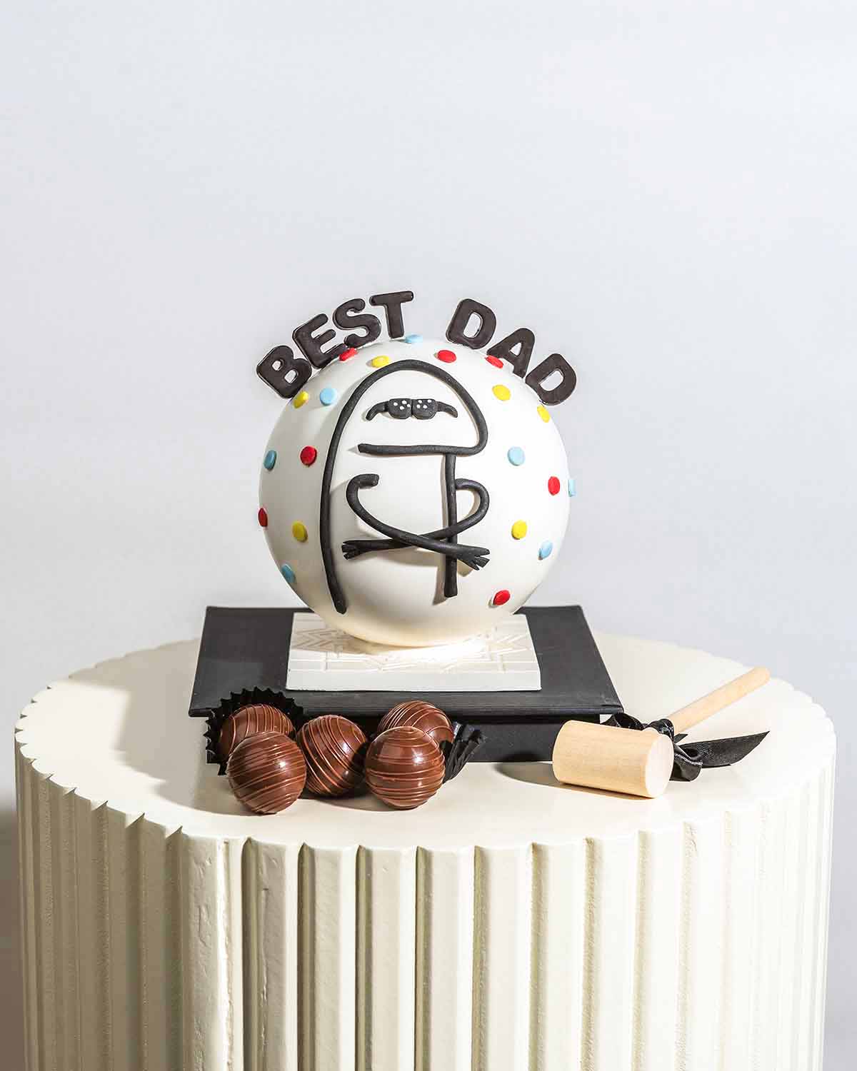 Best Dad Smashable ChocolateChocolate & ConfectioneryYour Gift Contains:• Fathers Day theme smash ball • 10 x Milk Chocolate Assorted Truffles • Flavors: Pistachio, Hazelnut, Speculoos, Peanut Butter and Roche (more flavor choices available) • Chocolate s